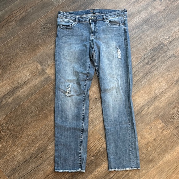 Kut from the Kloth Women’s Size 10 Classic Blue Straight Leg‎ Jeans Distressed - Picture 1 of 16